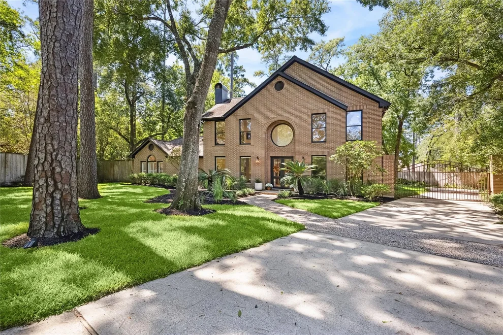 Unit for sale at 11605 Oak Glen Court, Bunker Hill Village, TX 77024