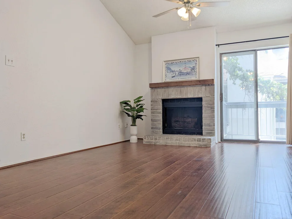 Unit for sale at 7950 N Stadium Drive, Houston, TX 77030