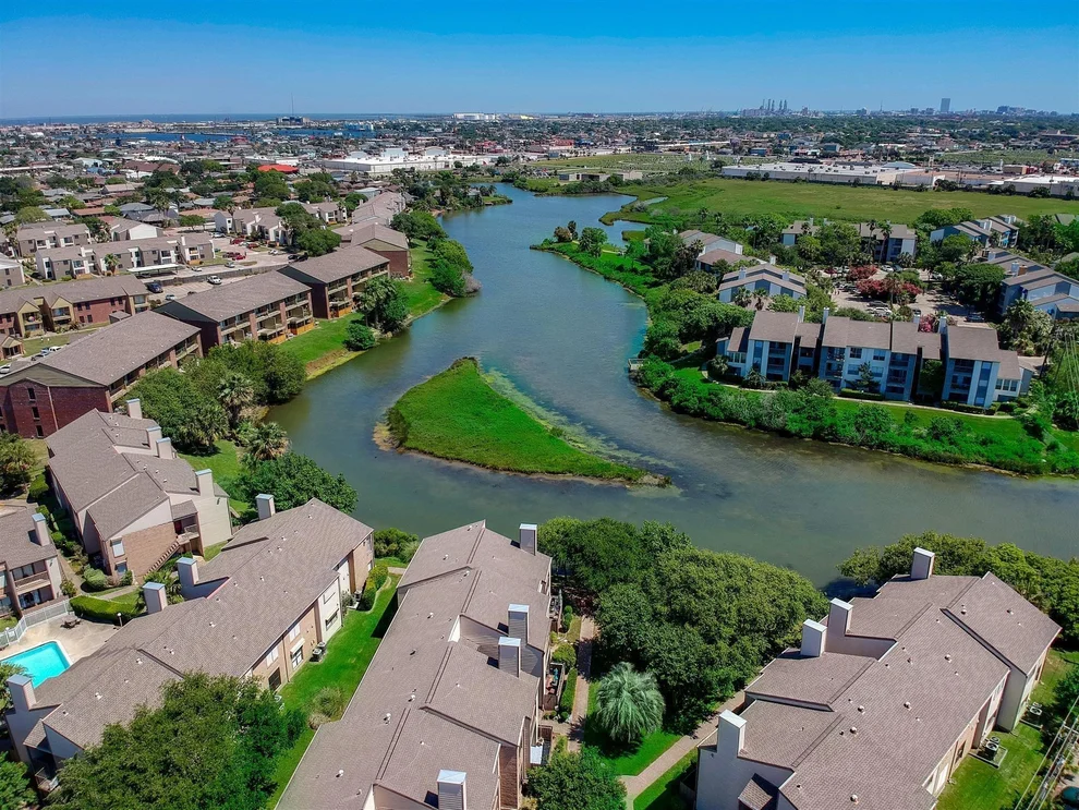 Unit for sale at 3220 69th Street, Galveston, TX 77551