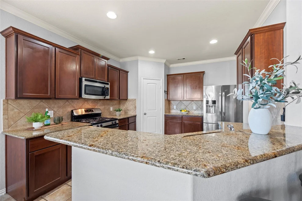 Unit for sale at 2406 Scarlet View Lane, Fresno, TX 77545