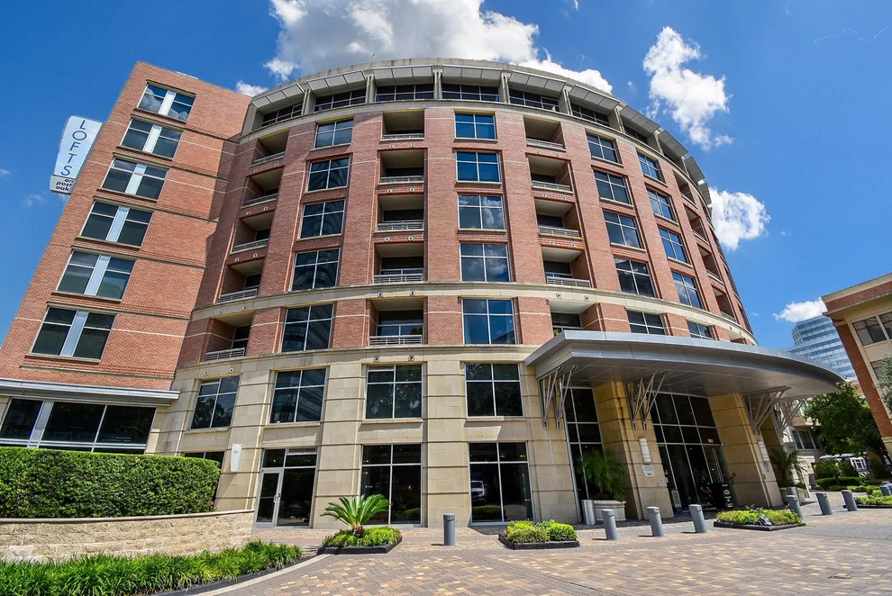 Unit for sale at 1901 Post Oak Boulevard, Houston, TX 77056