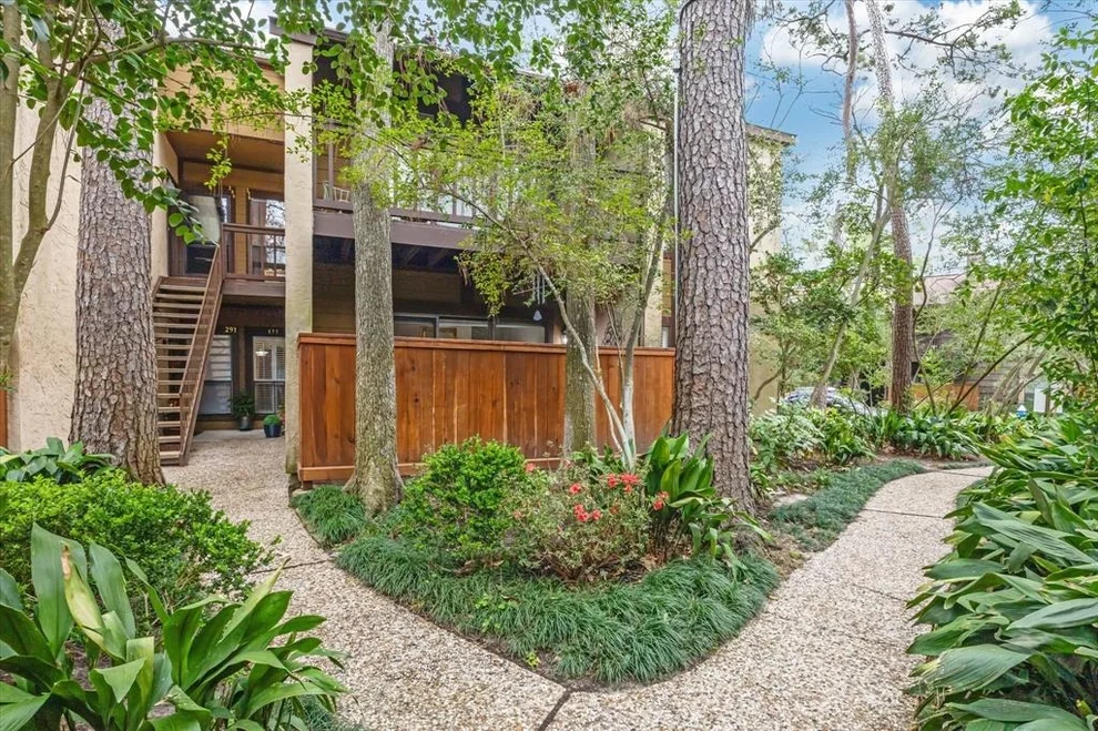 Unit for sale at 11711 Memorial Drive, Houston, TX 77024