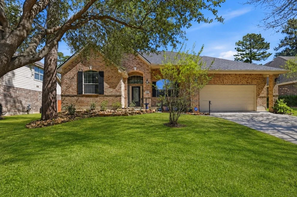 Unit for sale at 2507 Franklin Woods Drive, Conroe, TX 77304