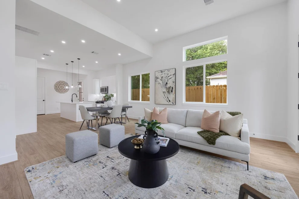 Unit for sale at 3107 Stonewall Street, Houston, TX 77020