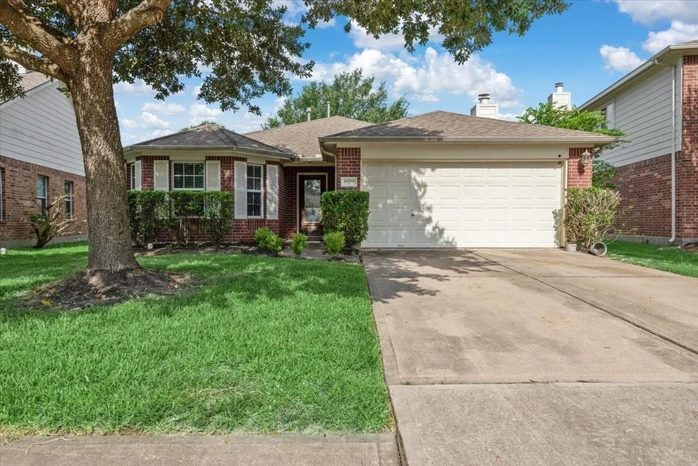 Unit for sale at 25519 Twister Trail, Spring, TX 77373