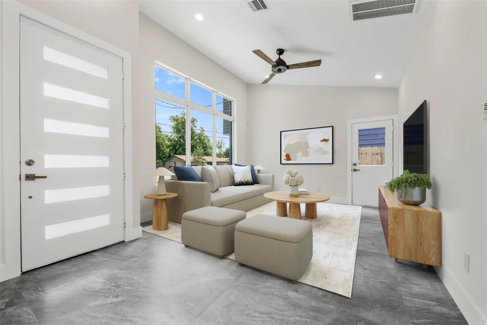 Unit for sale at 1277 Dewalt Street, Houston, TX 77088
