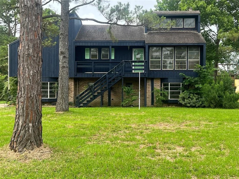 Unit for sale at 10011 Schanzer Road, Hitchcock, TX 77563