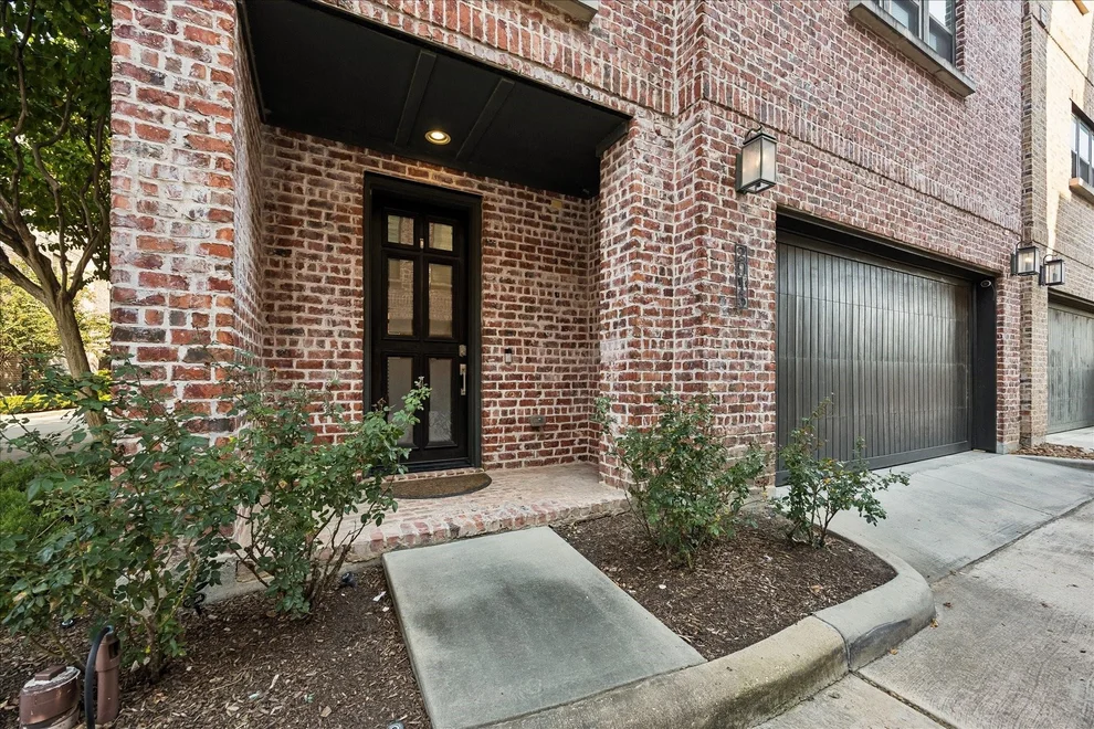 Unit for sale at 2915 Hicks Street, Houston, TX 77007