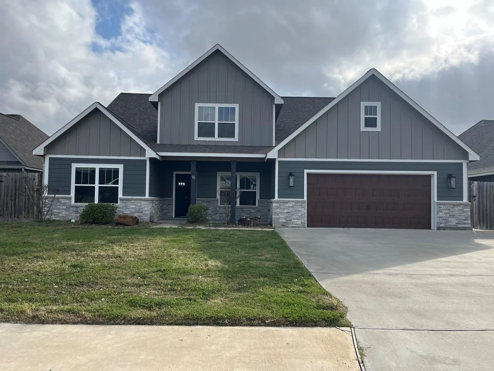Unit for sale at 16 Greystone Court, Angleton, TX 77515