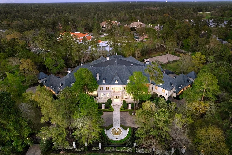 Unit for sale at 88 W Grand Regency Circle, The Woodlands, TX 77382