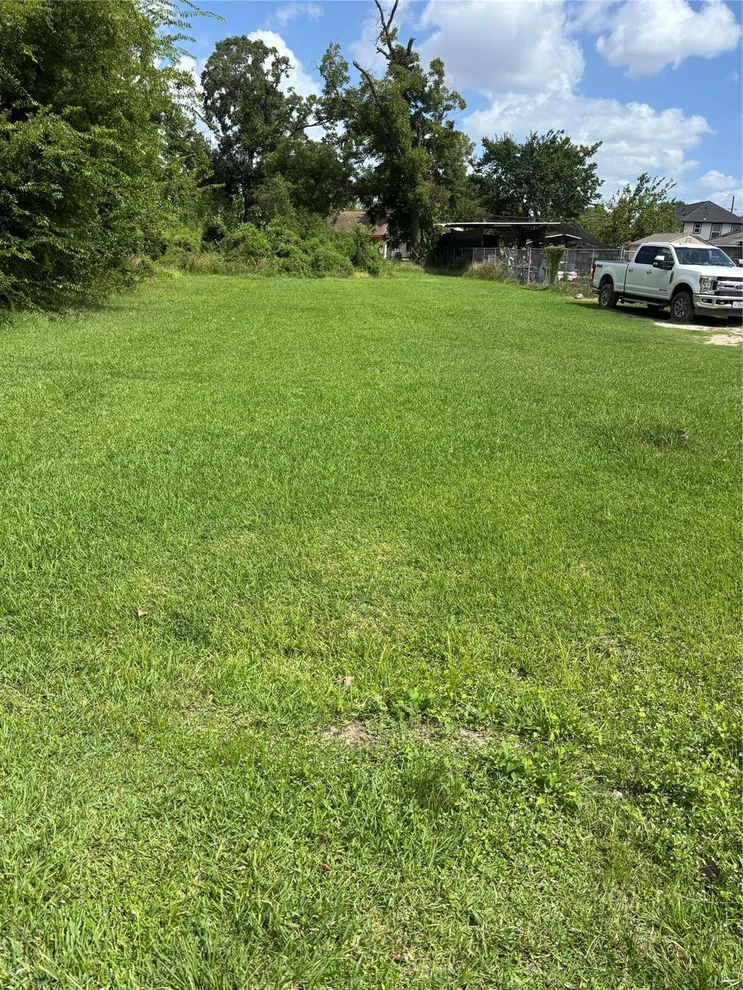 Unit for sale at 0 Sadler Street, Houston, TX 77022