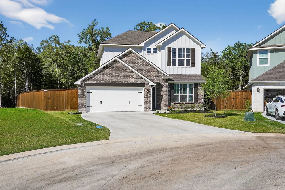 Unit for sale at 1601 Briscoe Manor Court, College Station, TX 77845