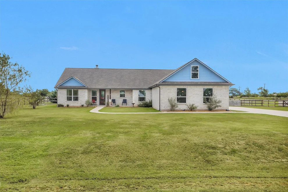 Unit for sale at 9123 Scarborough Drive, Iola, TX 77861