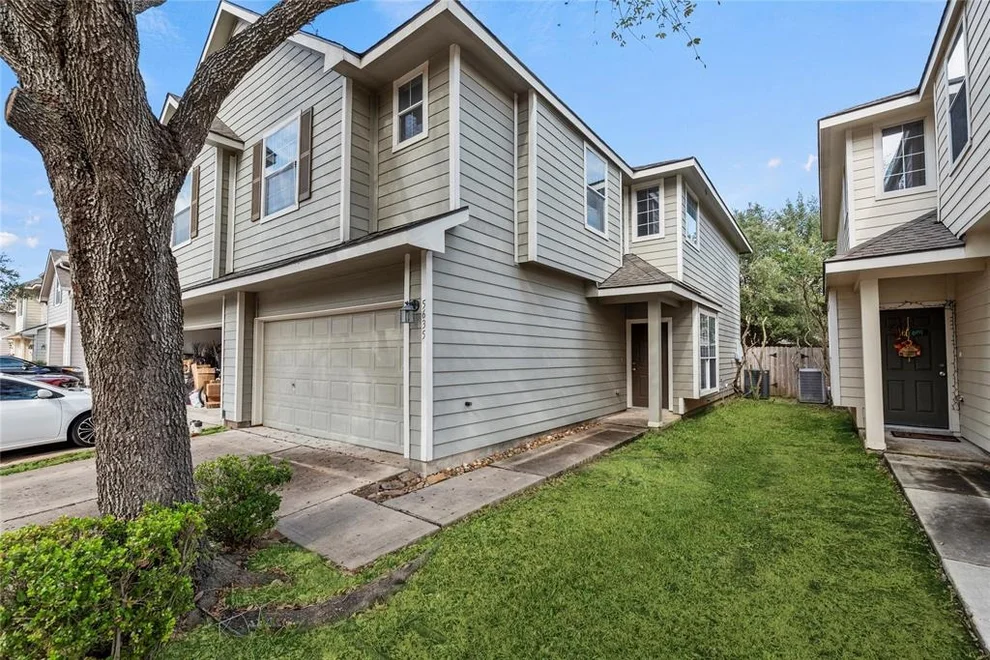 Unit for sale at 5635 Stonecloud Lane, Katy, TX 77494
