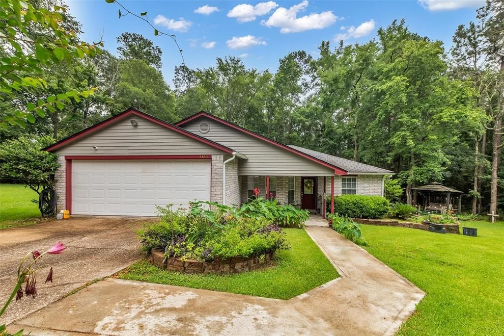 Unit for sale at 3360 Knob Oaks Drive, Huntsville, TX 77340