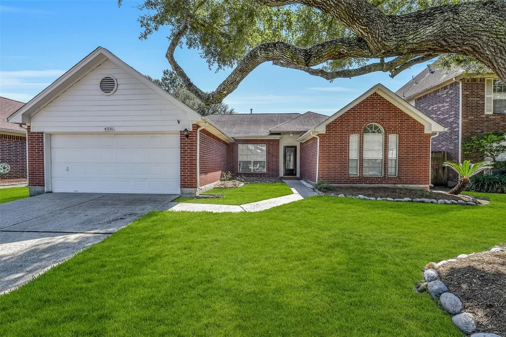 Unit for sale at 4335 Sugar Bars Drive, Friendswood, TX 77546