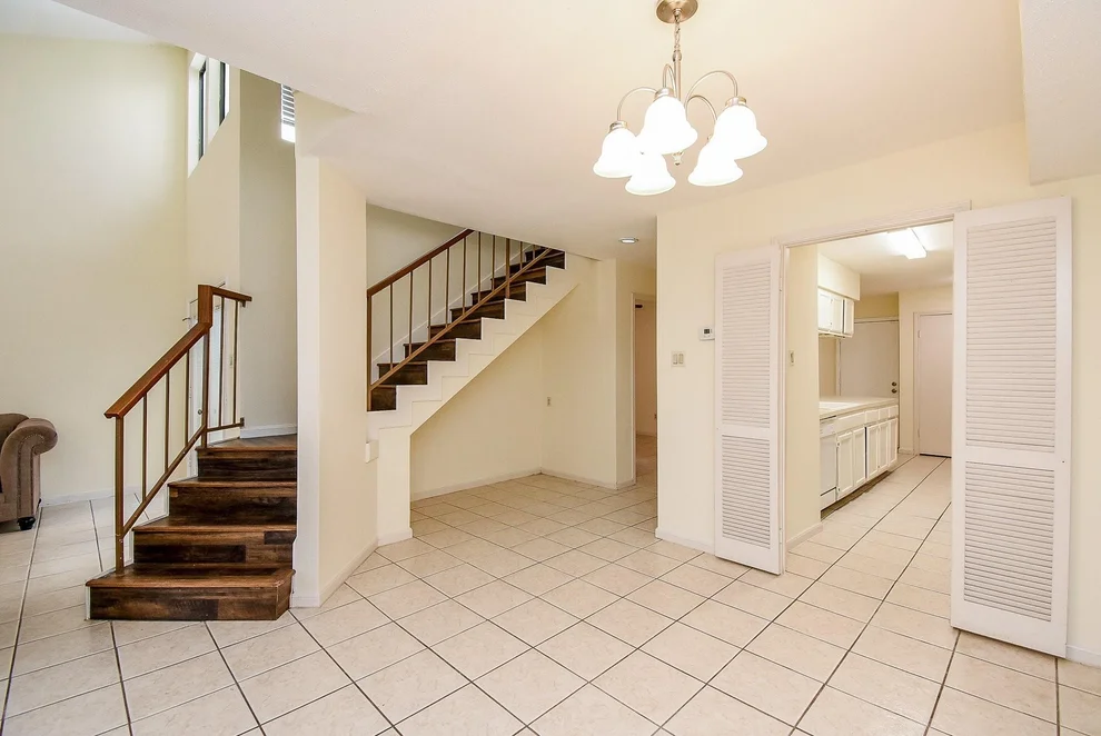 Unit for sale at 13427 Parkway Boulevard, Sugar Land, TX 77478