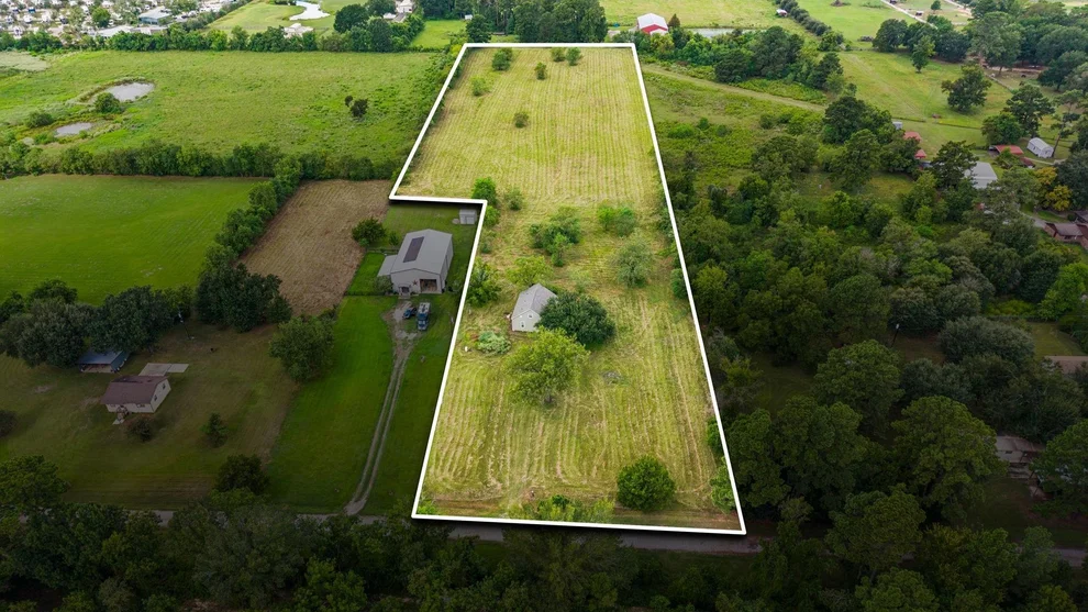 Photo of 10534 Hufsmith Road, Tomball, TX 77375