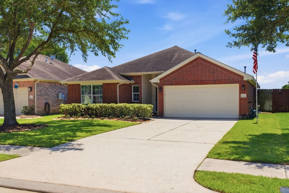 Unit for sale at 20515 Spring Bluff Lane, Spring, TX 77388