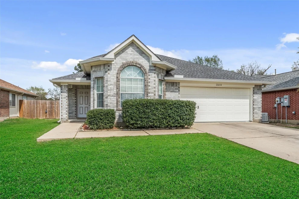 Unit for sale at 22614 Willow Branch, Tomball, TX 77375