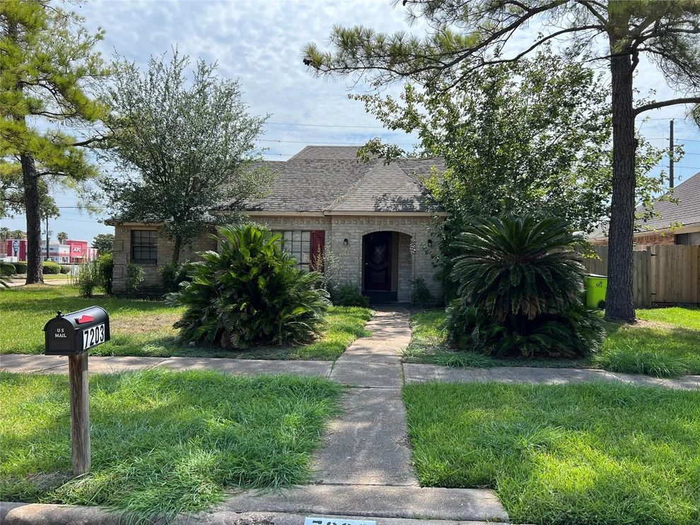 Unit for sale at 7203 Mission Court Drive, Houston, TX 77083