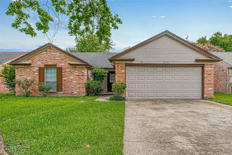 Unit for sale at 3938 Kitchen Hill Lane, Sugar Land, TX 77479
