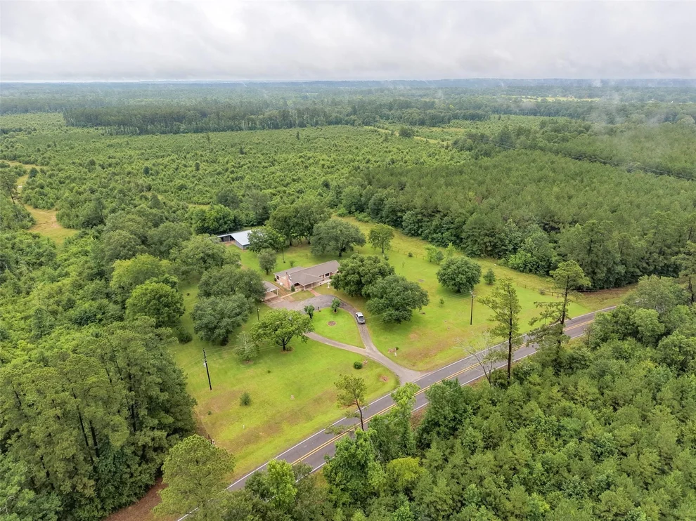 Unit for sale at 700 Fm 2693 Road W, New Waverly, TX 77358