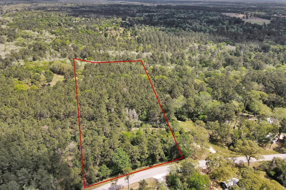 Unit for sale at 14869 County Line Road, Willis, TX 77378