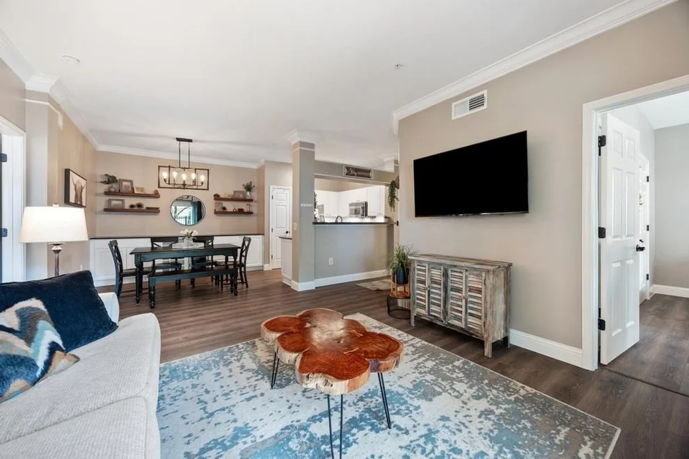 Unit for sale at 3231 Allen Parkway, Houston, TX 77019