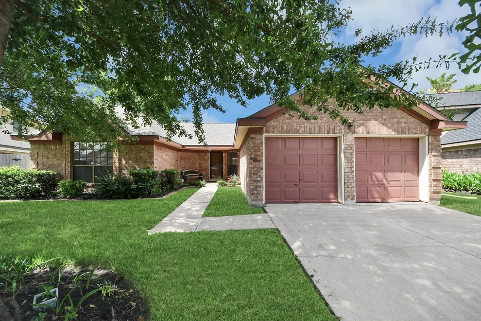 Unit for sale at 17619 Hamilwood Drive, Houston, TX 77095