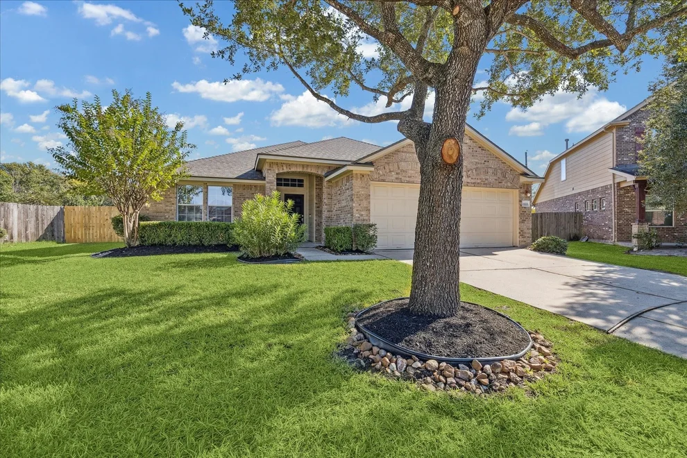 Unit for sale at 15203 Knotty Chestnut Street, Cypress, TX 77429