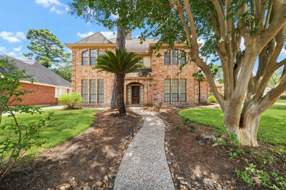 Unit for sale at 5631 Rocky Brook Drive, Kingwood, TX 77345