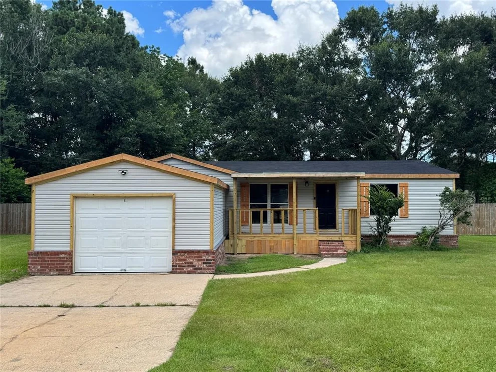 Unit for sale at 16517 Leafy Meadow Drive, Conroe, TX 77302