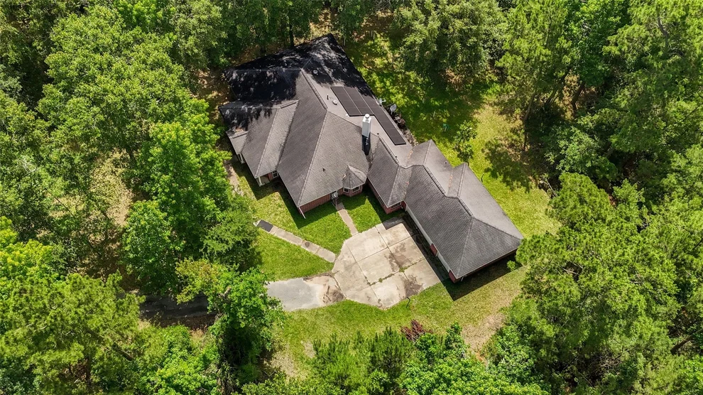 Unit for sale at 391 Skipper Lane, Montgomery, TX 77316