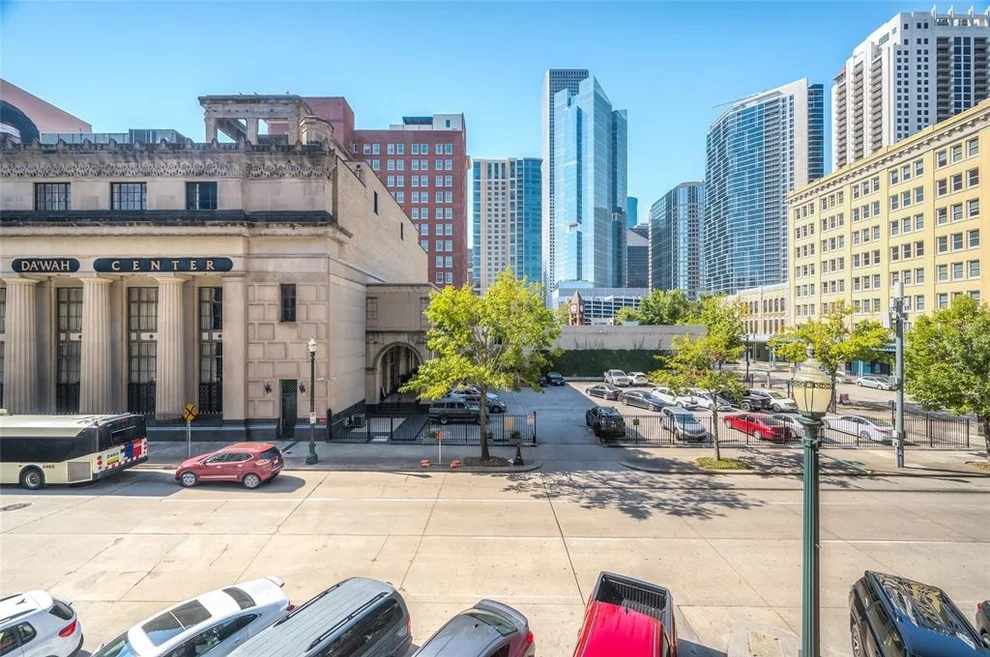 Unit for sale at 915 Franklin Street, Houston, TX 77002