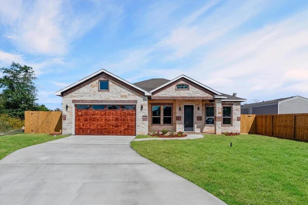 Unit for sale at 1109 Long Leaf Pine Street, Huffman, TX 77336