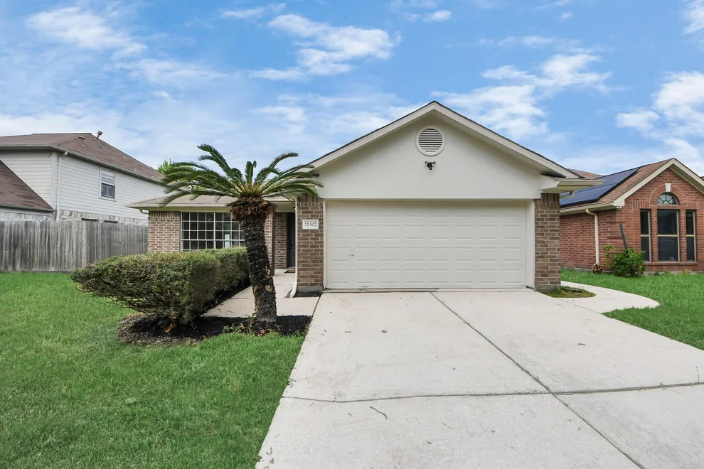 Unit for sale at 15307 Streatham Circle, Channelview, TX 77530