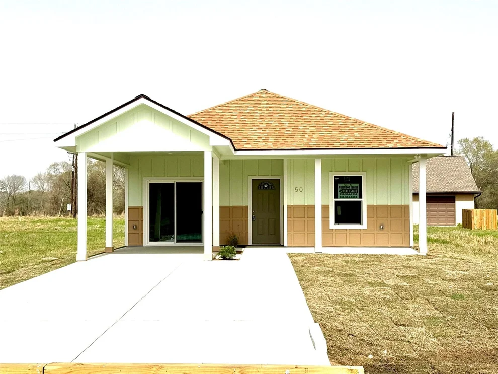 Unit for sale at 50 Westlake West, Trinity, TX 75862