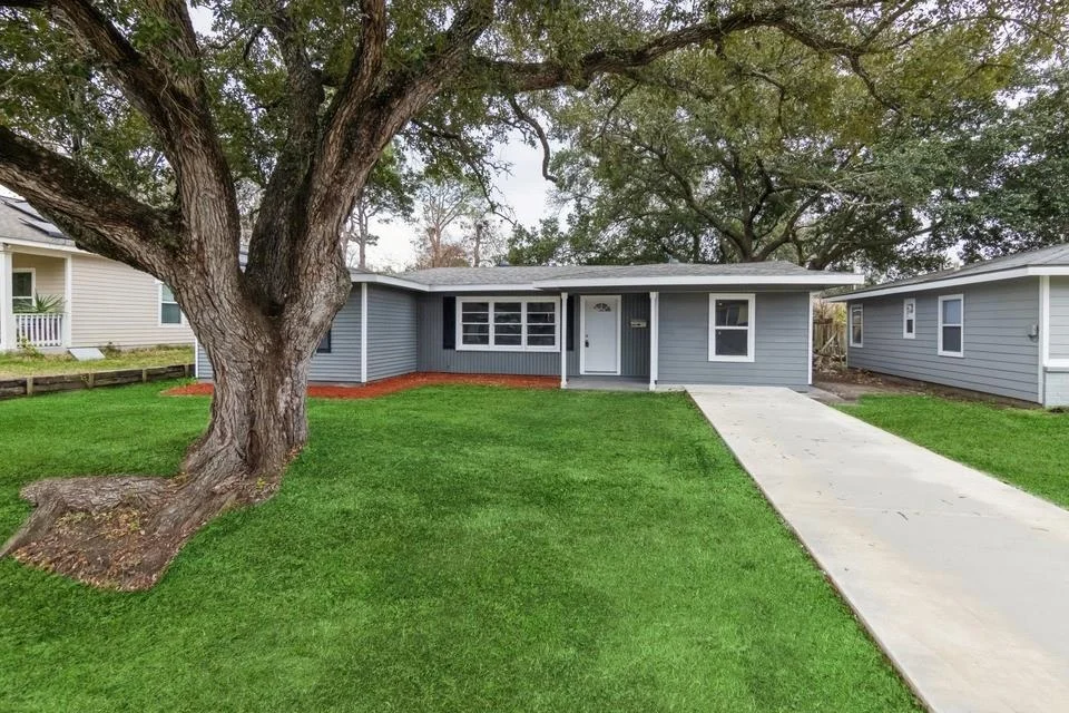 Unit for sale at 431 Grafton Street, La Marque, TX 77568