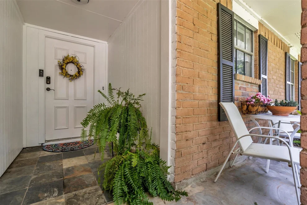 Unit for sale at 2535 Jeb Stuart Court, League City, TX 77573