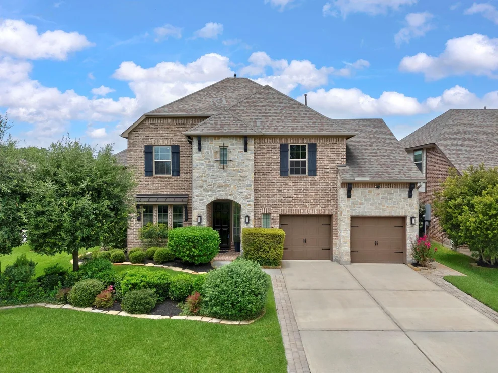 Unit for sale at 51 Springtime Creek Drive, The Woodlands, TX 77354
