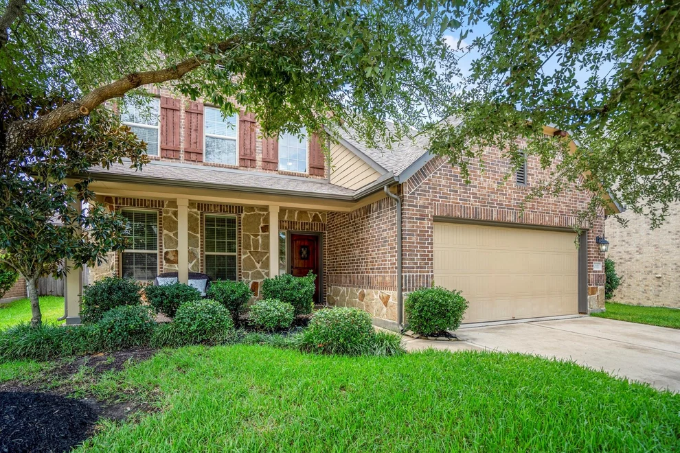 Unit for sale at 10111 Redgrove Falls Court, Cypress, TX 77433