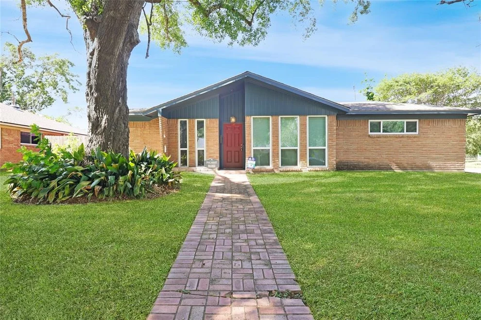 Unit for sale at 5502 Cheshire Lane, Houston, TX 77092