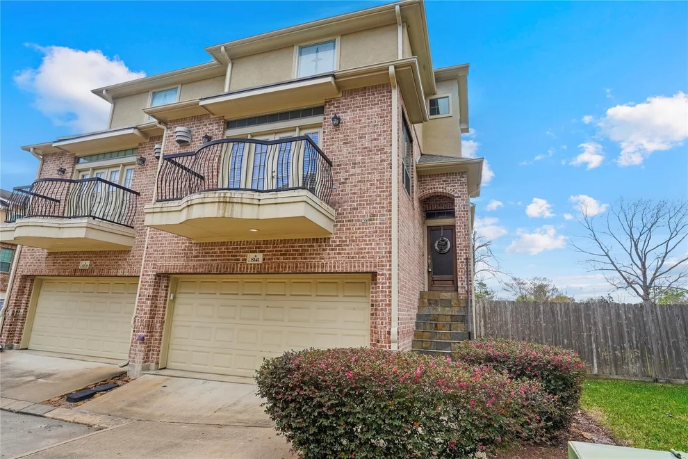 Unit for sale at 8141 Stoneyway Drive, Houston, TX 77040