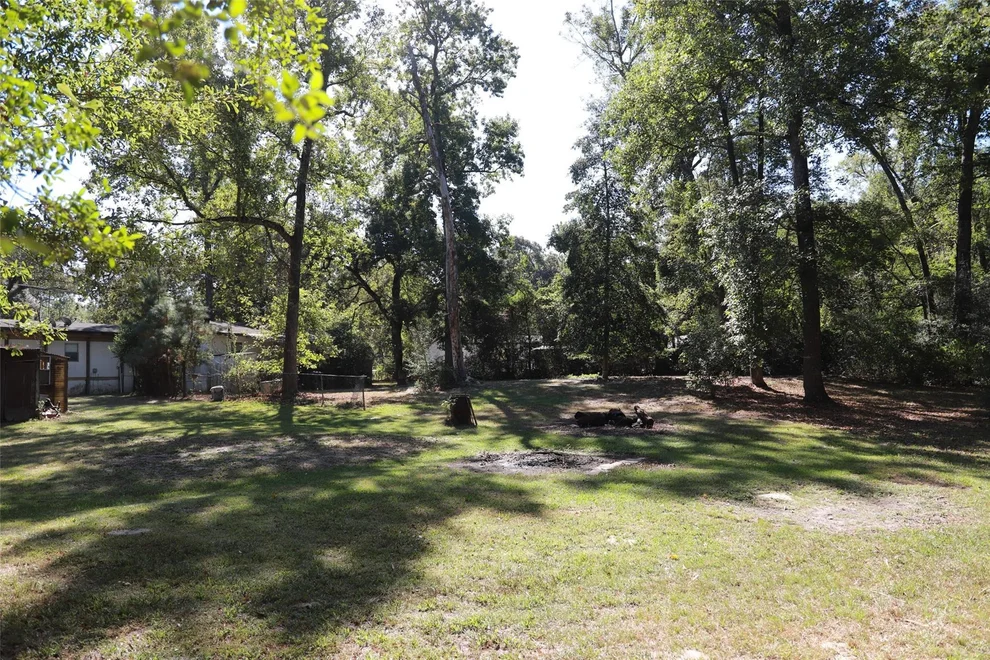 Unit for sale at 27011 Sunset Drive, Magnolia, TX 77355