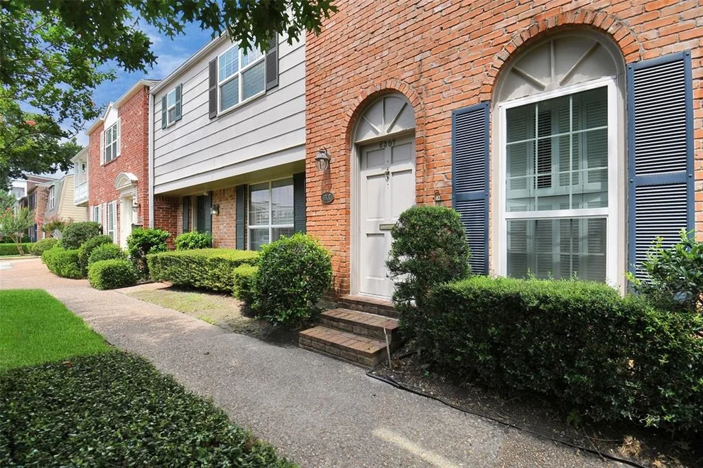 Unit for sale at 6307 Briar Rose Drive, Houston, TX 77057