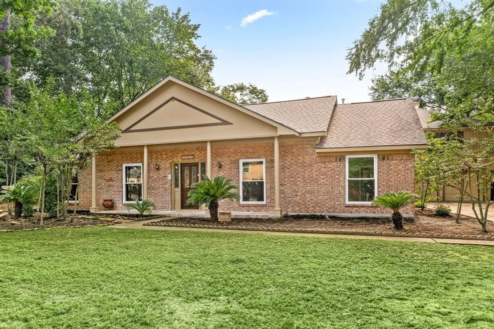 Unit for sale at 26418 Maplewood Drive, Spring, TX 77386