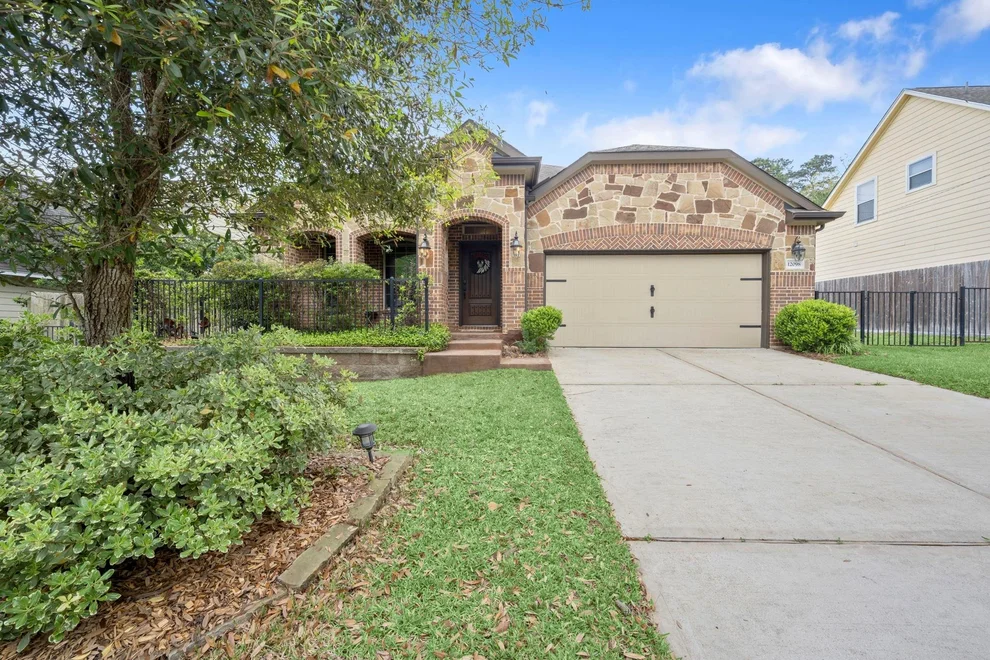 Unit for sale at 12098 Mustang Avenue, Willis, TX 77378