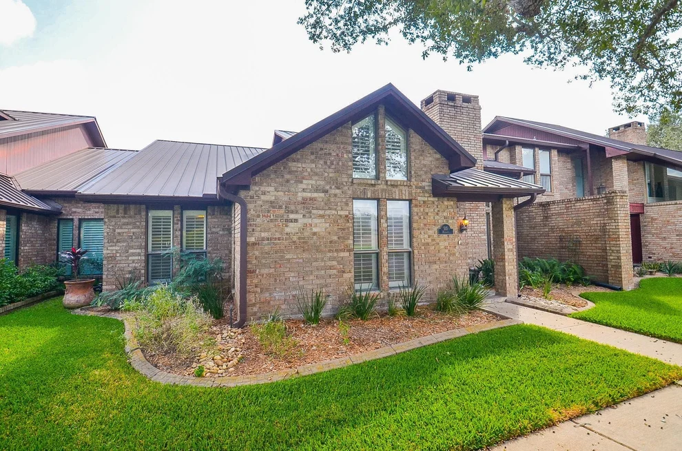 Unit for sale at 515 Regency Drive, El Campo, TX 77437
