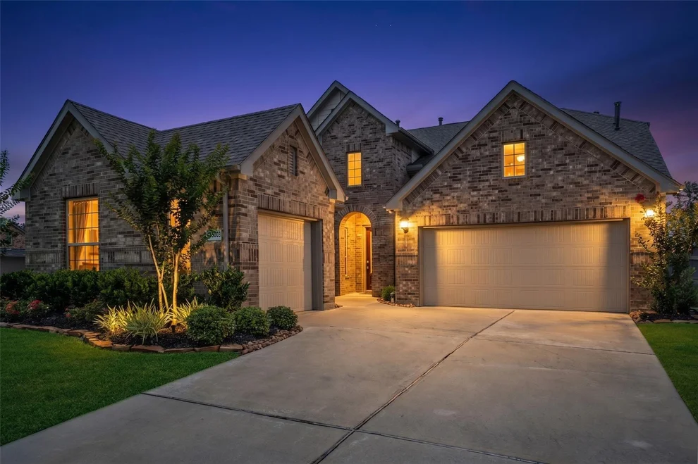 Unit for sale at 15003 Mulberry Hallow Street, Conroe, TX 77302